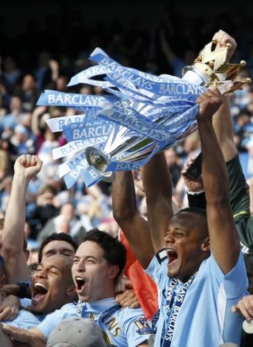 نصري فاز بالدوري الانجليزي