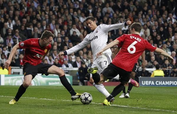 2013-02-13t215100z_1430162746_lr1e92d1oop1f_rtrmadp_3_soccer-champions_reuters