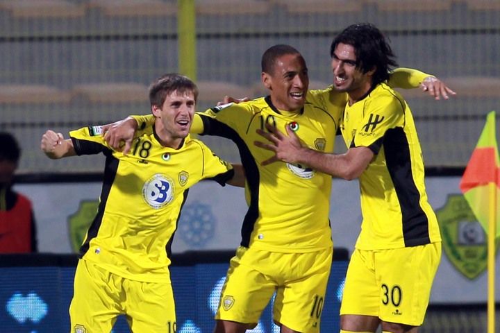 فرحة الوصل في مباراتهم ضد عجمان