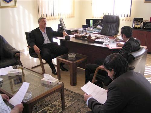 صورة من حوار معاليه مع مشرفين منتدى كوورة اردنية