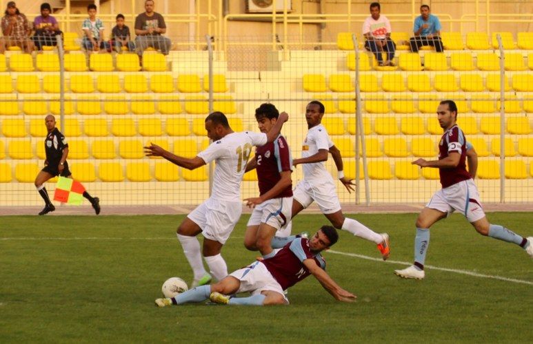 من لقاء المحرق والشباب