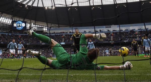 2013-02-24t205209z_1259003903_gm1e92o1tjm01_rtrmadp_3_soccer-england_reuters