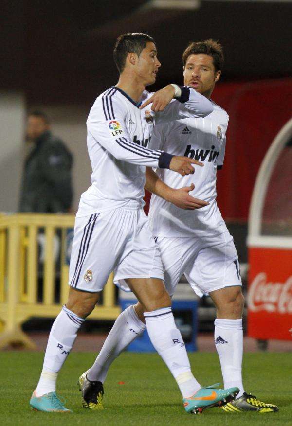 2012-10-28t221210z_990997499_gm1e8at0h7302_rtrmadp_3_soccer-spain_reuters