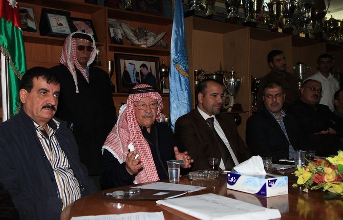 الشيخ سلطان خلال حديثه لأعضاء الهيئة العامة