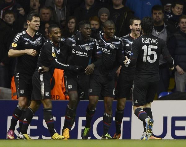 ليون ينتظر تعثر المتصدر 