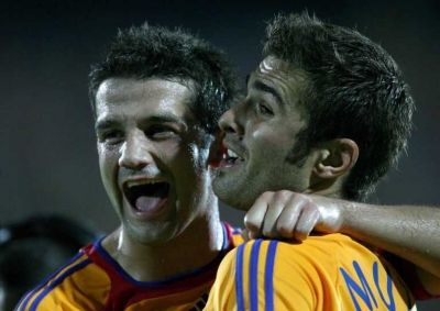 تشيفو يحتفل مع ادريان موتو