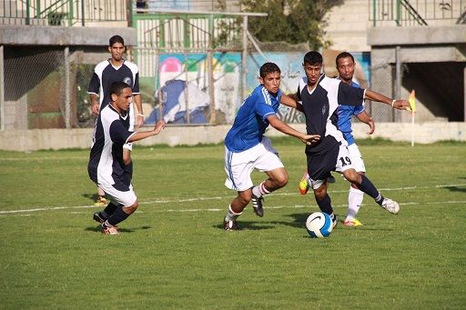 لقطة لفريق الهلال بالزي الأزرق 