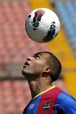 2011-08-23-00000102878034