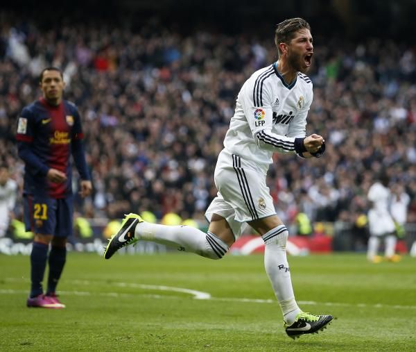 راموس فرحا بالهدف الذي سجله