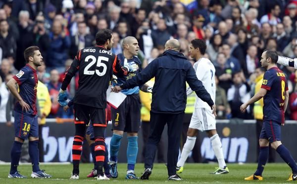 فالديس ثائرا بعد المباراة