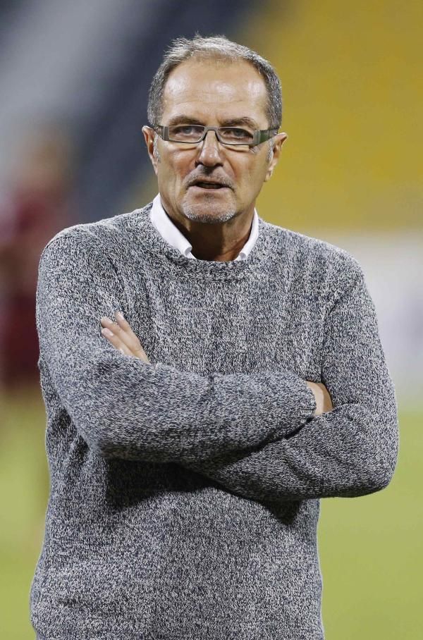 2012-11-30t164754z_1927172493_gm1e8c1023p01_rtrmadp_3_soccer_reuters