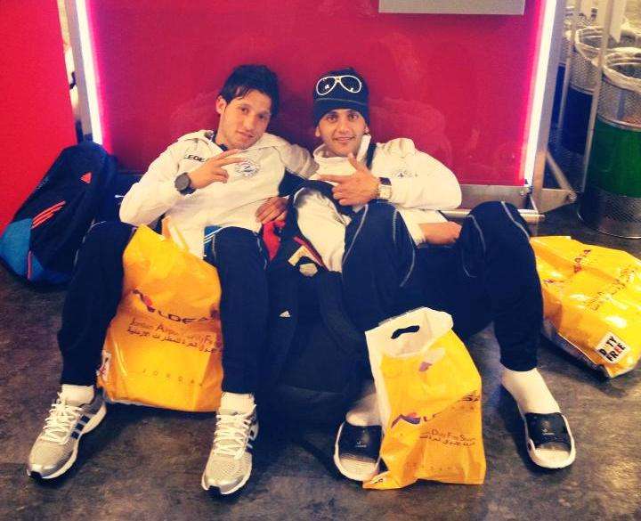 نجما الفريق سليمان السلمان ومصعب اللحام في مطار اسطنبول