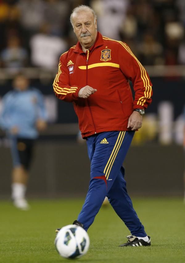 2013-02-05t165728z_396900949_gm1e92602ke01_rtrmadp_3_soccer-friendly_reuters