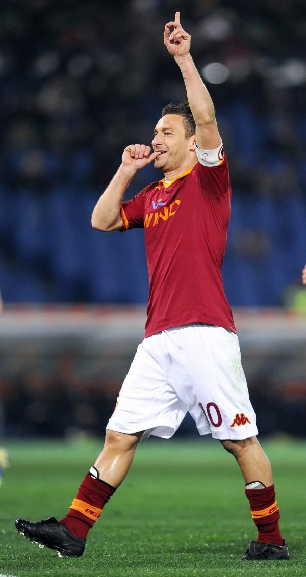 2013-03-03t203040z_1121301750_gm1e9340cgy01_rtrmadp_3_soccer-italy_reuters