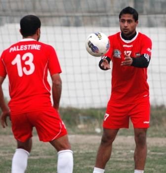 اياد ابو غرقود خلال التدريبات