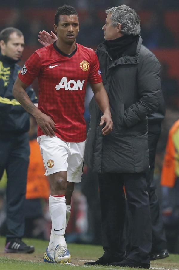 2013-03-05t212611z_1976533422_lr2e9351njc5f_rtrmadp_3_soccer-champions_reuters