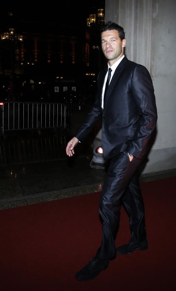 2012-11-10t185328z_742621362_gm1e8bb07zj02_rtrmadp_3_germany_reuters