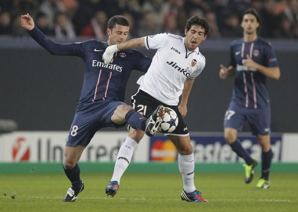 2013-03-06t201618z_212123013_lr2e9361kawae_rtrmadp_3_soccer-champions_reuters