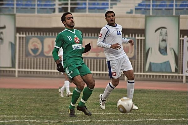 حسين الموسوي لاعب العربي في لقاء سابق امام الجهراء