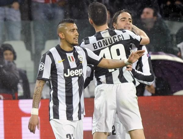2013-03-06t203353z_1509442042_gm1e9370cjy01_rtrmadp_3_soccer-champions_reuters