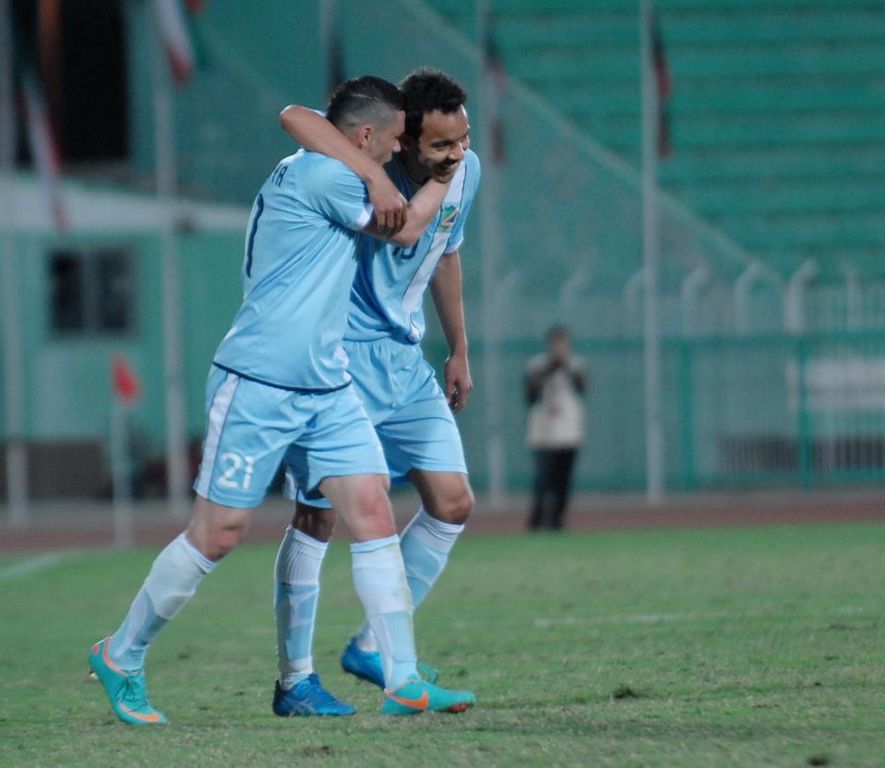 احمد عجب وعدي الصيفي مهاجما السالمية