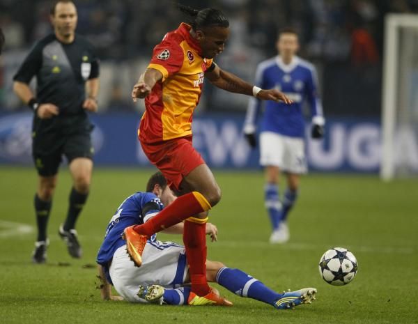 2013-03-12t202413z_1323764346_bm2e93c1ndp01_rtrmadp_3_soccer-champions_reuters