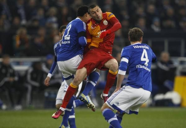 2013-03-12t195506z_244011486_bm2e93c1m1k01_rtrmadp_3_soccer-champions_reuters