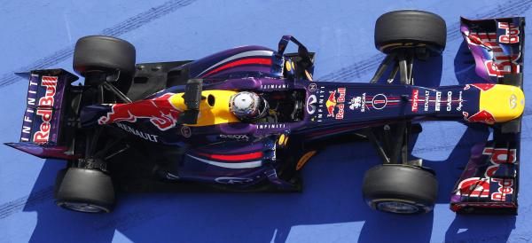 2013-02-20t153012z_58225841_gm1e92k1t7z01_rtrmadp_3_motor-racing_reuters