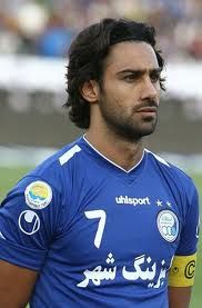 المخضرم فرهاد مجيدي قاد الاستقلال للفوز