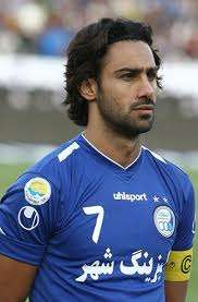 المخضرم فرهاد مجيدي قاد الاستقلال للفوز