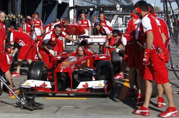2013-03-14t070456z_814220725_gm1e93e15sz01_rtrmadp_3_motor-racing_reuters