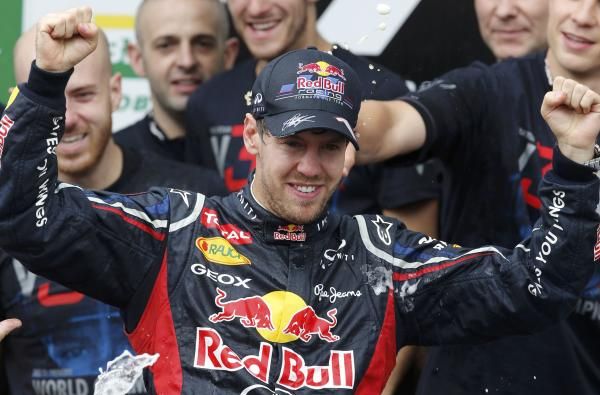 2012-11-25t211923z_1726440568_tb3e8bp1n825r_rtrmadp_3_motor-racing-prix_reuters