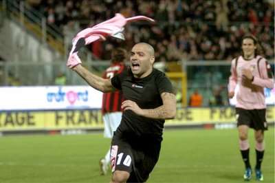 ميكولي و فرحة هدف سابق على الميلان