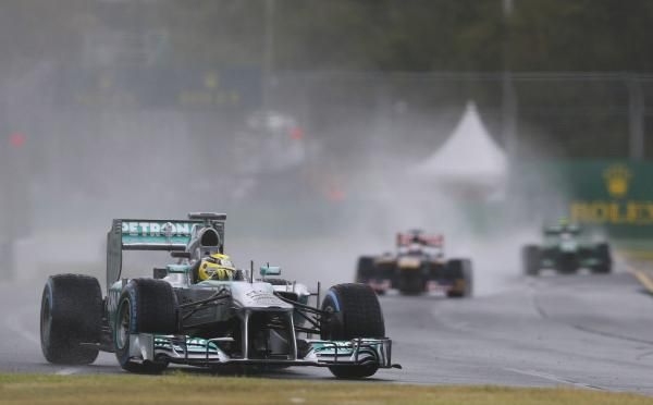 2013-03-16t080852z_1748793115_sr1e93g0mme74_rtrmadp_3_motor-racing-prix_reuters