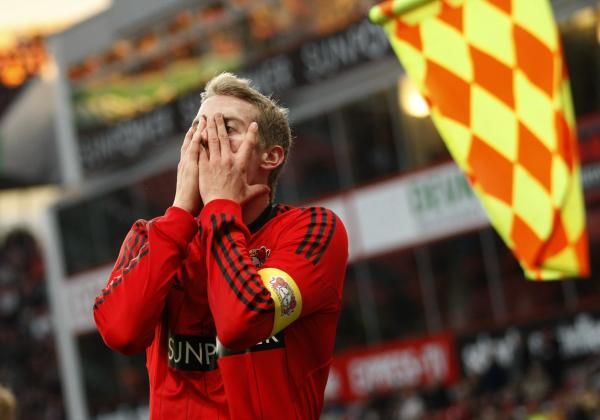 2012-11-04t155101z_1232169546_bm2e8b41ao701_rtrmadp_3_soccer-germany_reuters