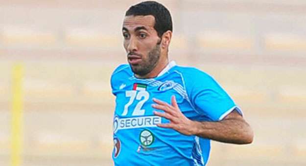 أبو تريكة بقميص بني ياس