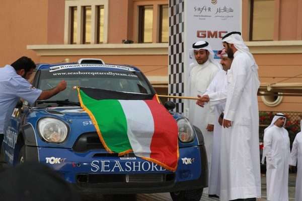 جانب من الاستعدادات لانطلاق رالي الكويت الدولي