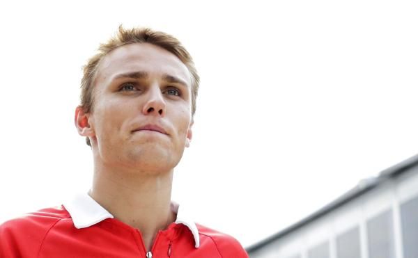 2013-03-21t095636z_1446772023_gm1e93l1dq501_rtrmadp_3_motor-racing-prix-marussia-chilton_reuters