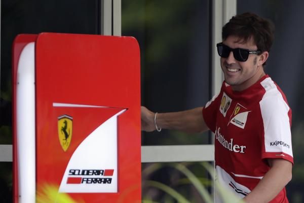 2013-03-21t061717z_393662134_gm1e93l13ms01_rtrmadp_3_motor-racing-prix_reuters