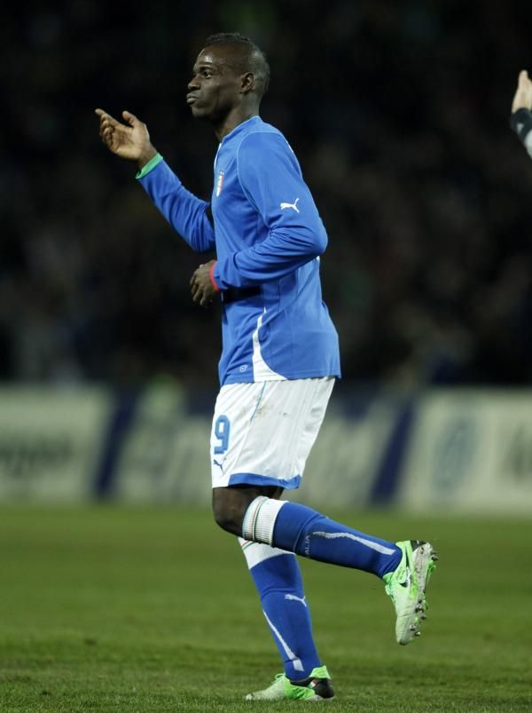 2013-03-21t205324z_1404070256_gm1e93m0dhq01_rtrmadp_3_soccer_reuters