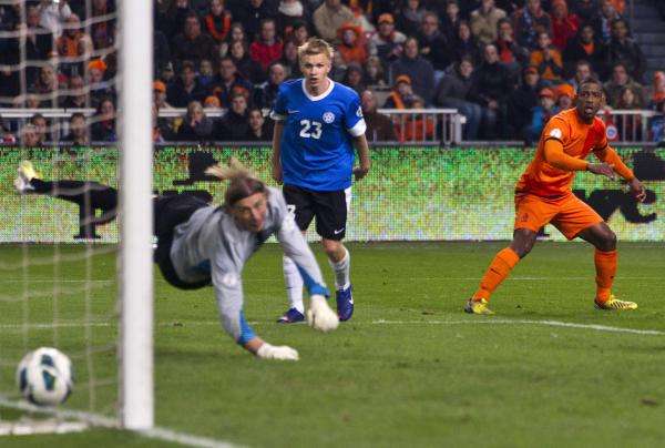 2013-03-22t212414z_362862219_gm1e93n0eyk02_rtrmadp_3_soccer-world_reuters
