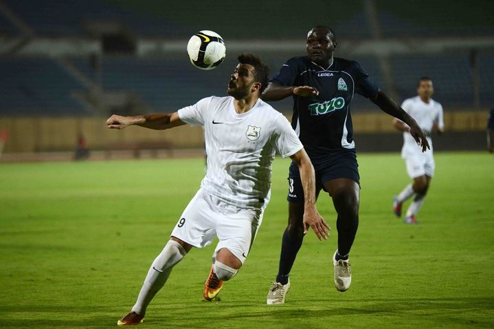 لقطة من مباراة الذهاب