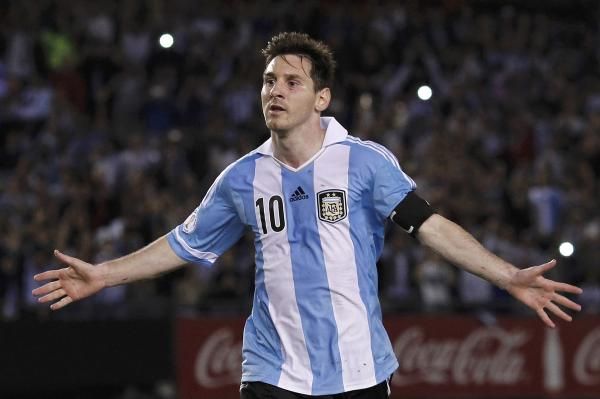 2013-03-23t010122z_956422707_tb3e93n02tz8b_rtrmadp_3_world-soccer_reuters