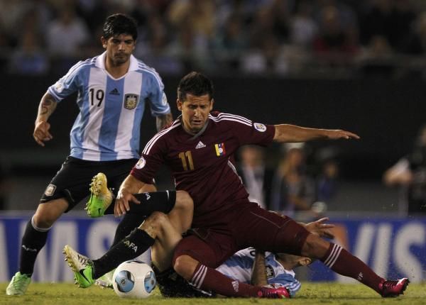 2013-03-23t021154z_2144198133_tb3e93n063j9t_rtrmadp_3_world-soccer_reuters