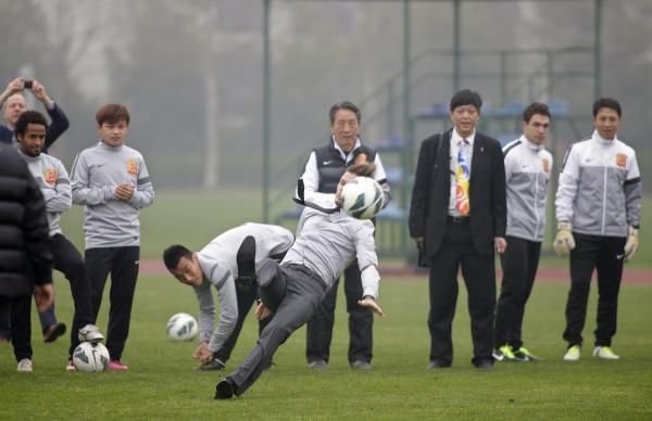 2013-03-23t053447z_228540368_gm1e93n11ny01_rtrmadp_3_china_reuters