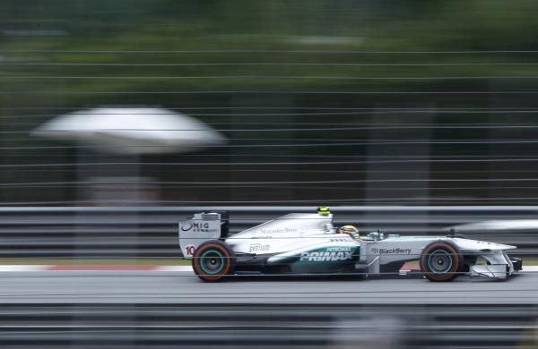2013-03-23t060603z_740030874_sr1e93n0gxbdq_rtrmadp_3_motor-racing-prix_reuters