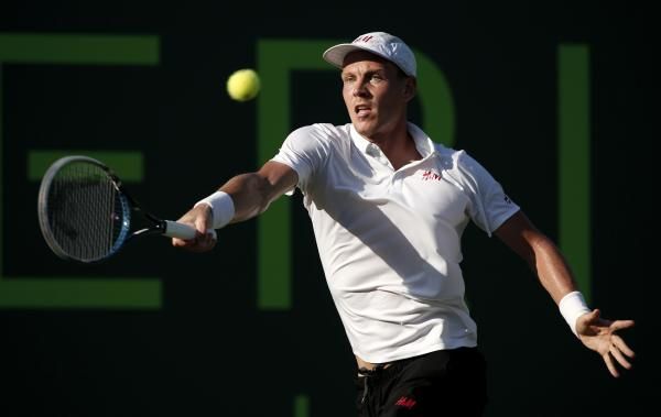 2013-03-23t223342z_1515235840_gm1e93o0i5901_rtrmadp_3_tennis-men-miami_reuters