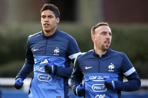 2013-03-20t182030z_151266941_pm1e93k1hmj01_rtrmadp_3_soccer-world-france_reuters