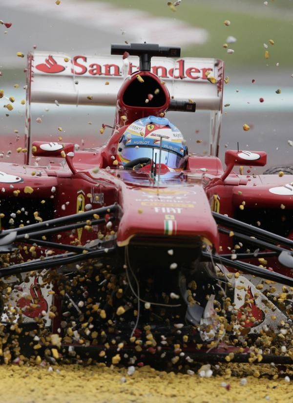 2013-03-24t091718z_142938387_sr1e93o0psk1c_rtrmadp_3_motor-racing-prix-alonso_reuters
