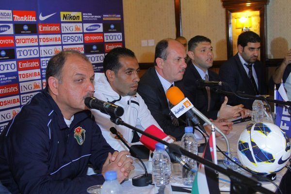 عدنان حمد في المؤتمر الصحفي